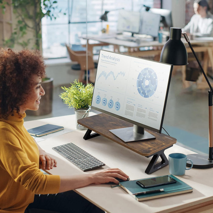 Duronic DM06-1 AO Supporto monitor scrivania dimensioni 62 x 30 cm quercia antica - Supporto da tavolo altezza 15 cm per monitor e Laptop - Capacità 10kg - Mensola ergonomica