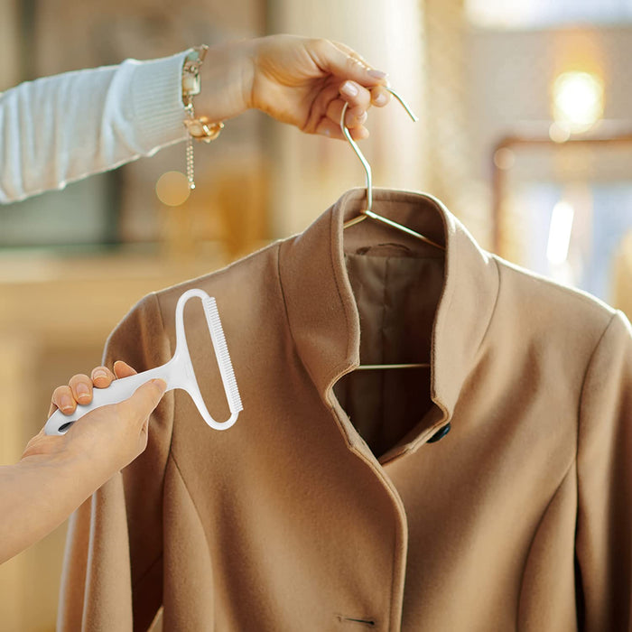 Duronico CFS4 Set di Rullo e Levapelucchi Manuale | 3 Rulli 1 manico e 1 Levapelucchi | Lint remover per abbigliamento | Rasoio per tessuti | Rullo adesivo per peli di animali