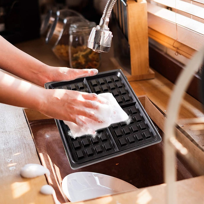 Duronic WM60 Piastra per Waffle | Macchina per 4 Waffle | Piastra per Cialde 1200W | Piastra di cottura antiaderente rimovibile | Controllato autimatico della temperatura | Piastra per Waffle Belga