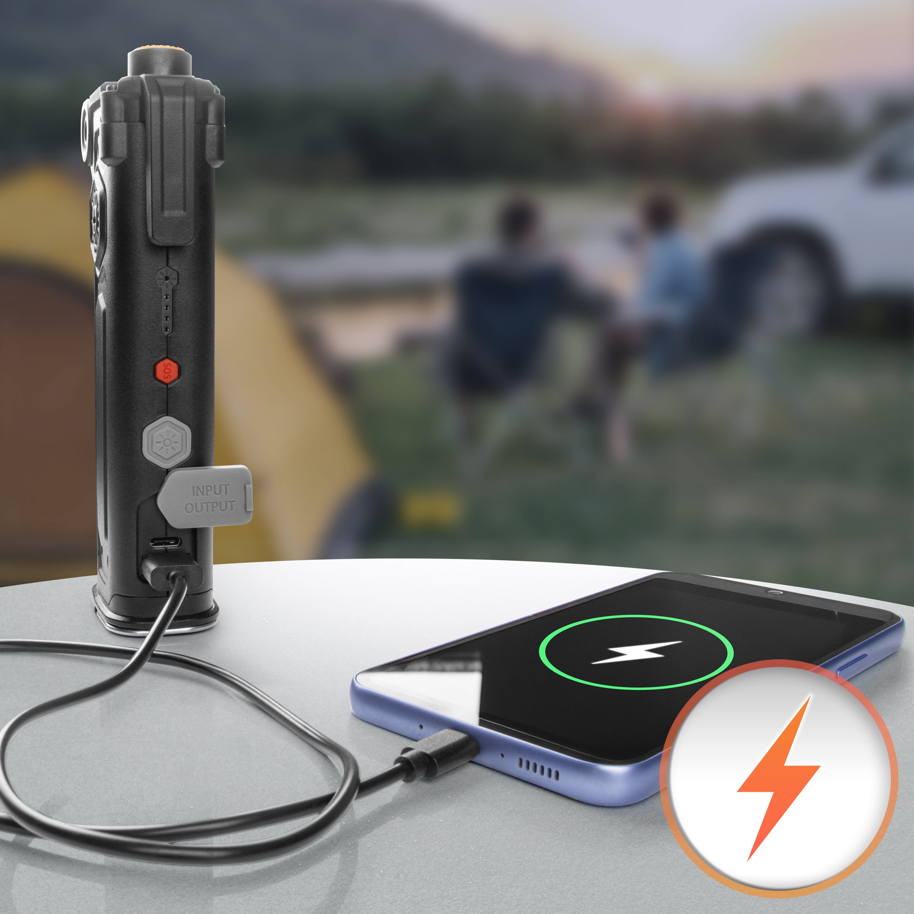 DURONIC CT51 utilizzabile come power bank per la ricarica del telefono.