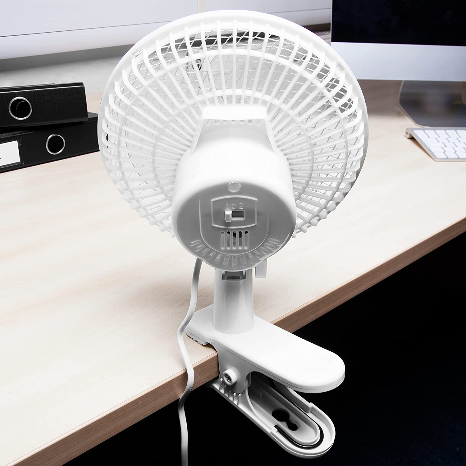 Duronic FN15 Mini Ventilatore con sistema di fissaggio a clip ideale per scrivanie, letti e carrozzine.