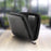 Duronic HDC2 BK Custodia rigida aperta con hard disk esterno per mostrare la perfetta compatibilità interna.
